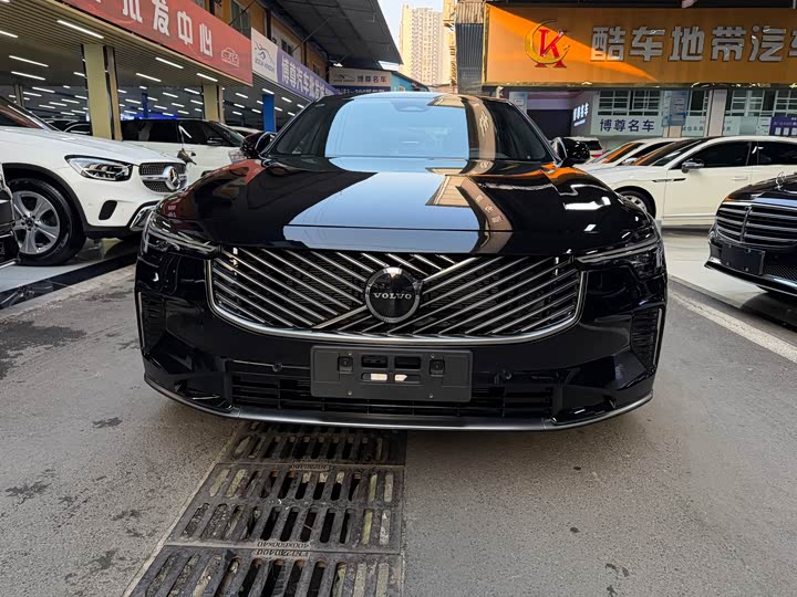 Volvo S90 2026 2026款 B5 智逸豪华版