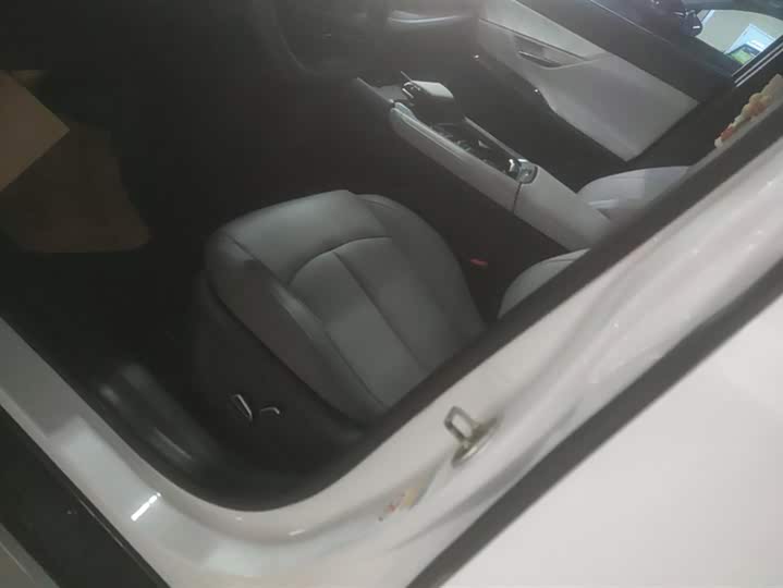 Changan UNI-T 2023 2023款 第二代 1.5T 尊贵型