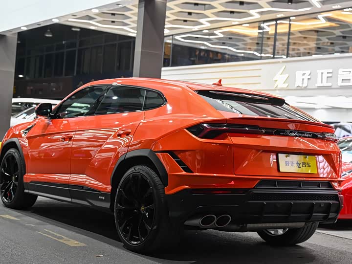 2023 Lamborghini Urus