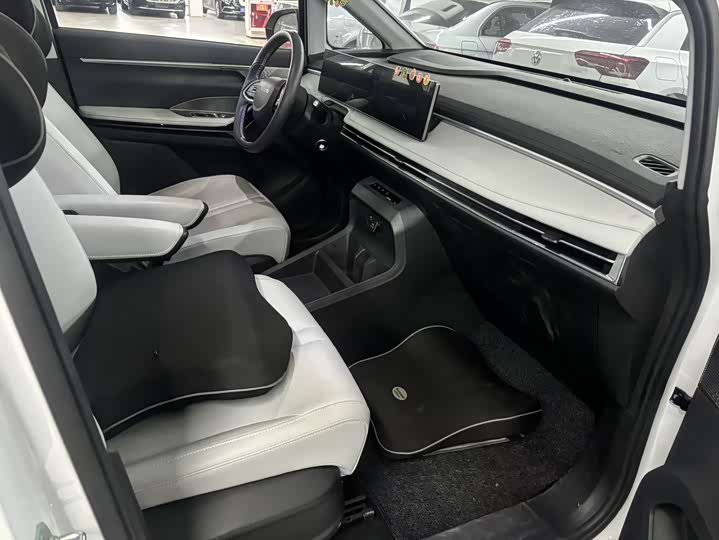 Maxus G70 2024 2024款 2.0T 自动舒享版 7座