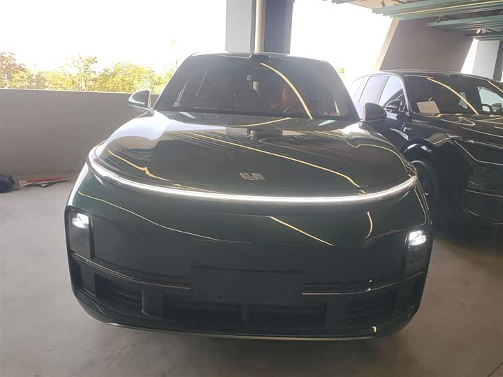 LiXiang L8 2025 2025款 Ultra 智能焕新版