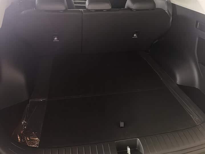 Kia Sportage 2023 2023款 2.0T 两驱尊贵版