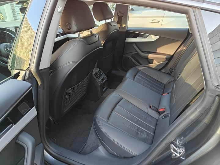 Audi A5 2024 2024款 Sportback 40 TFSI quattro 豪华动感型