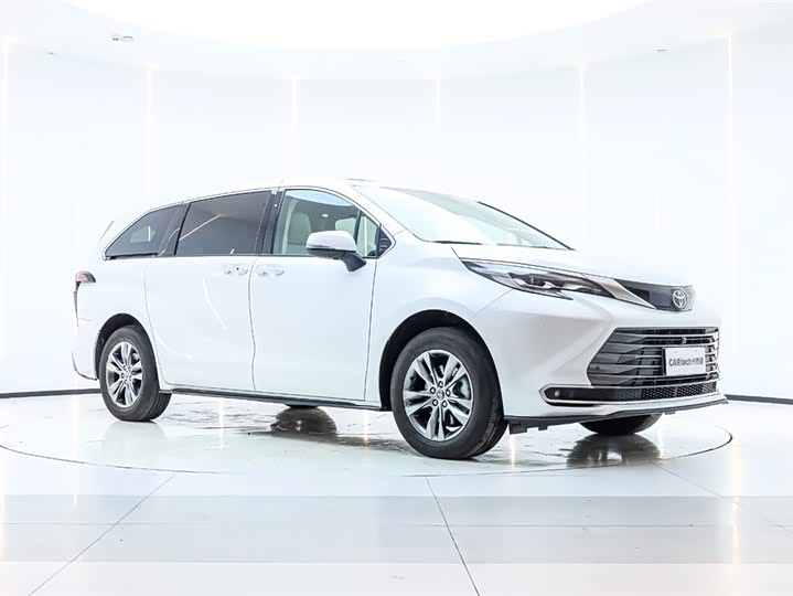 Toyota Sienna 2026 2026款 2.5L 双擎四驱尊贵版