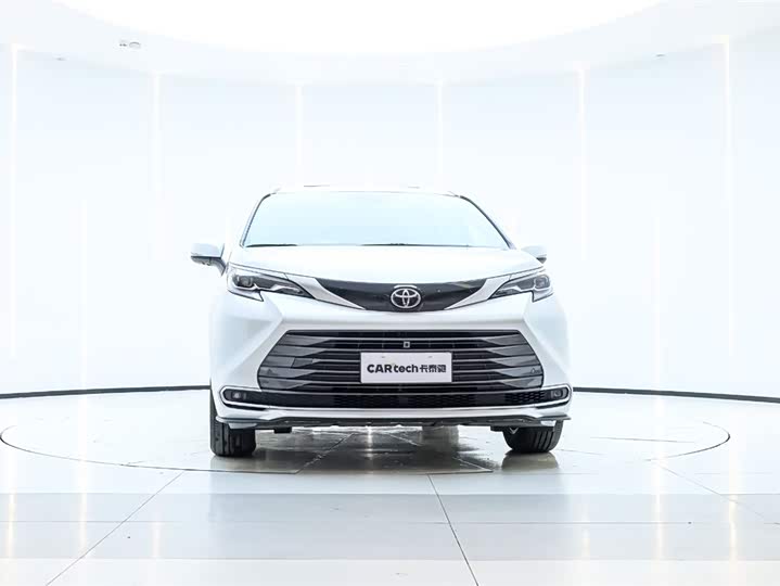 Toyota Sienna 2026 2026款 2.5L 双擎四驱尊贵版