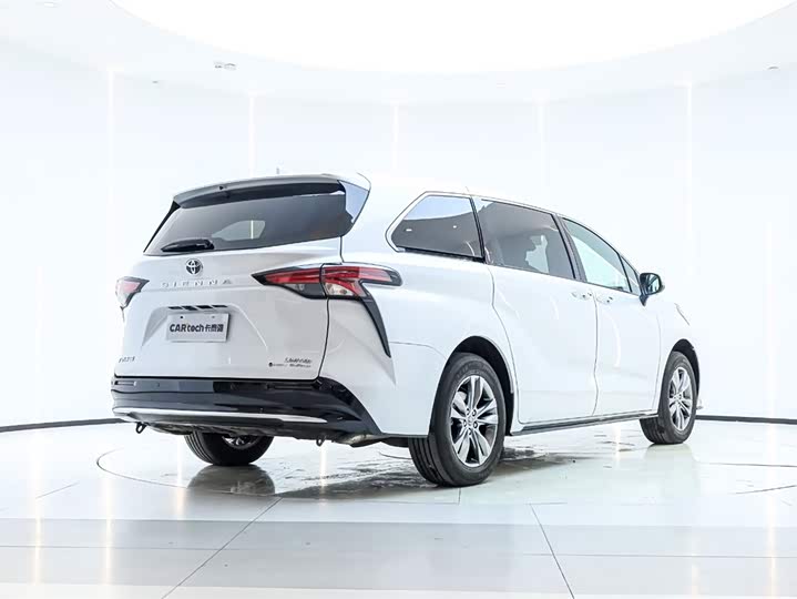 Toyota Sienna 2026 2026款 2.5L 双擎四驱尊贵版