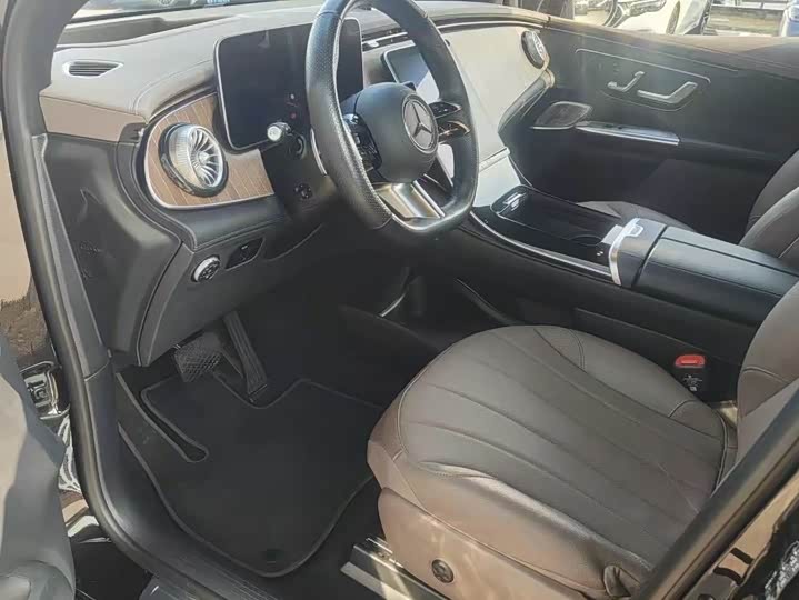 Mercedes-Benz EQE SUV 2024 2024款 500 4MATIC 豪华版