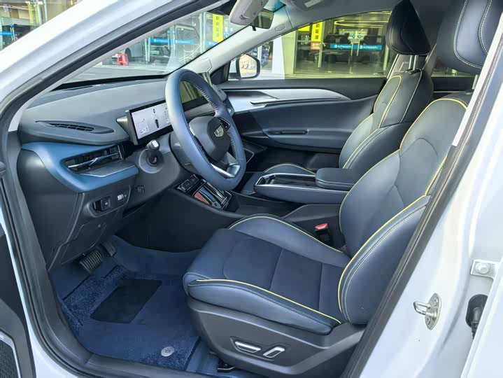 Geely Geometry G6 2024 2024款 500KM 尊贵型