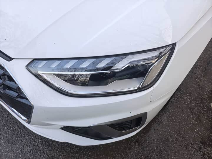 Audi A4L 2025 2025款 200万辆悦享版 40 TFSI 时尚动感型
