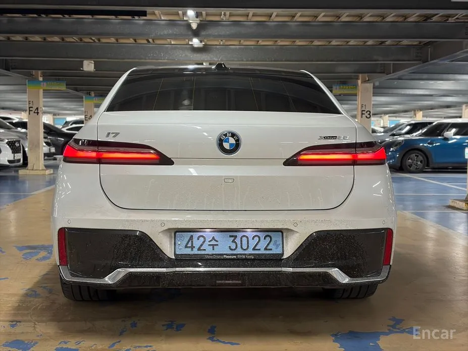 BMW i7 2022 xDrive 60 M sport