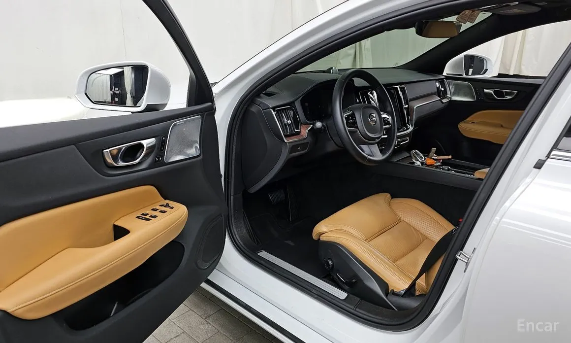 Volvo S60 2019 B5 Ultimate Bright