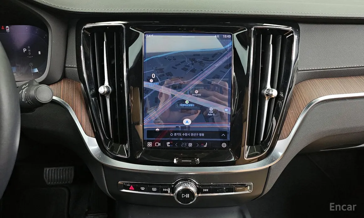 Volvo S60 2019 B5 Ultimate Bright