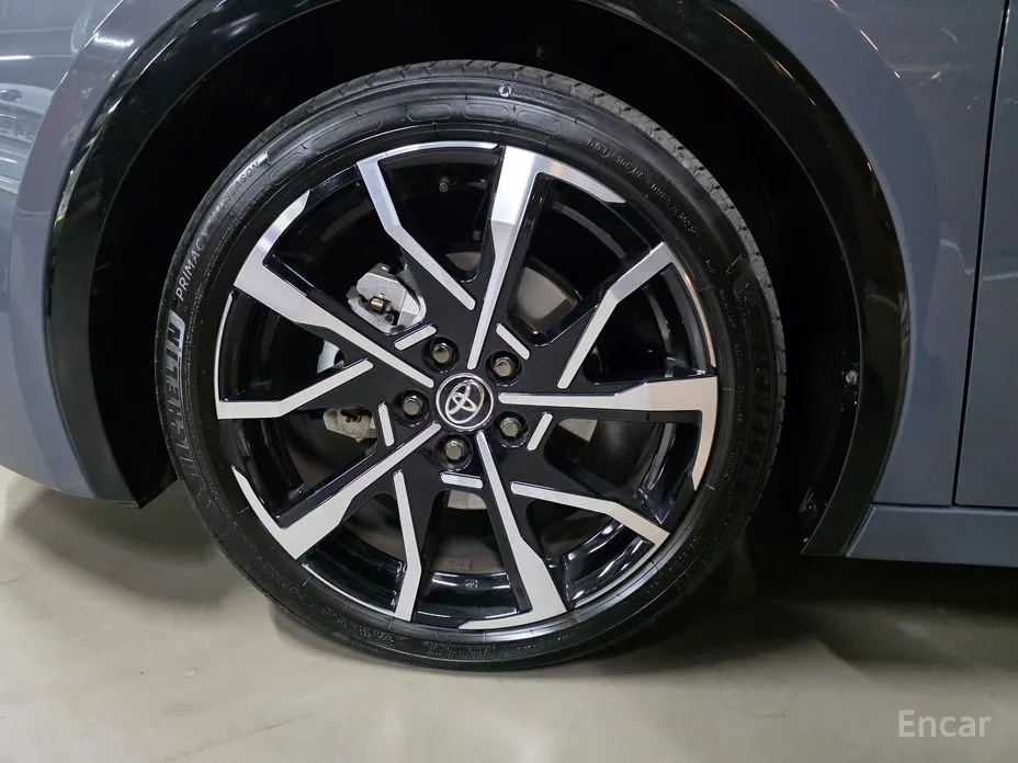 Toyota Prius 2023 2.0 PHEV XSE