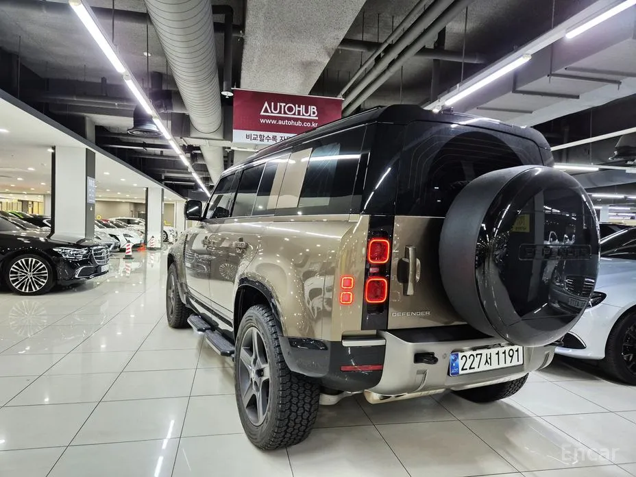 Land Rover Defender 2020 110 D250 X-Dynamic SE