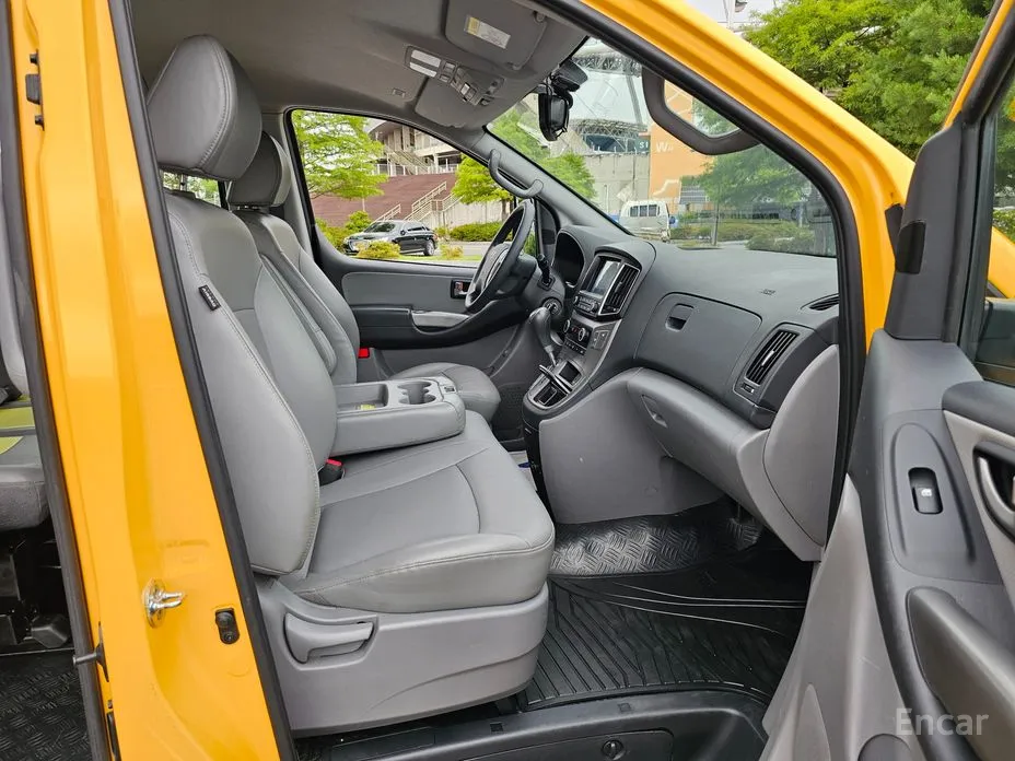 Hyundai Starex 2017 School Bus LPi