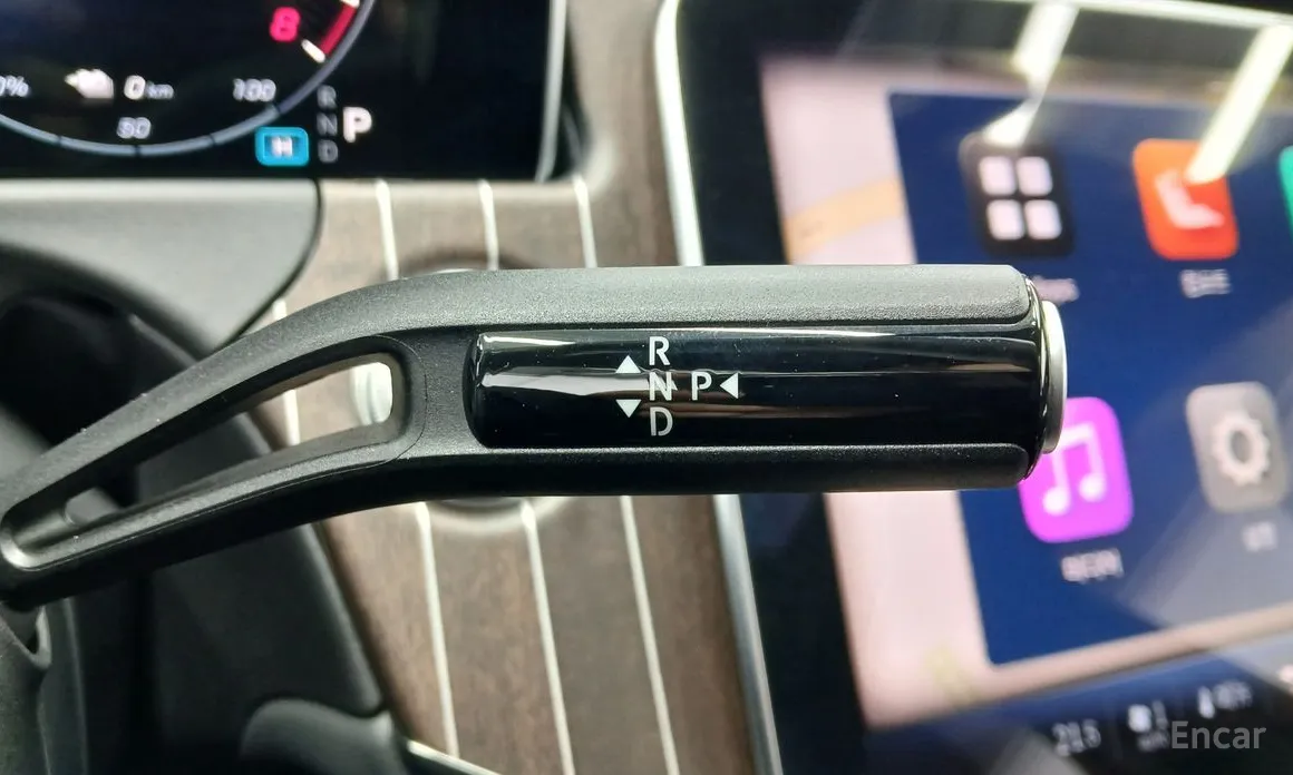 Mercedes-Benz E-Class 2024 E350e 4MATIC