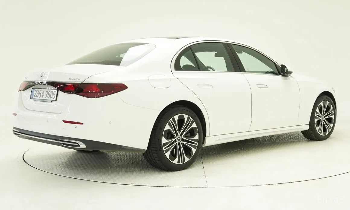 Mercedes-Benz E-Class 2024 E350e 4MATIC