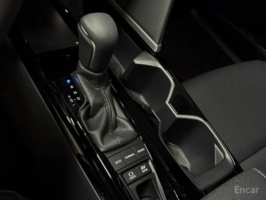 Toyota Camry 2024 2.5 XLE Premium Hybrid