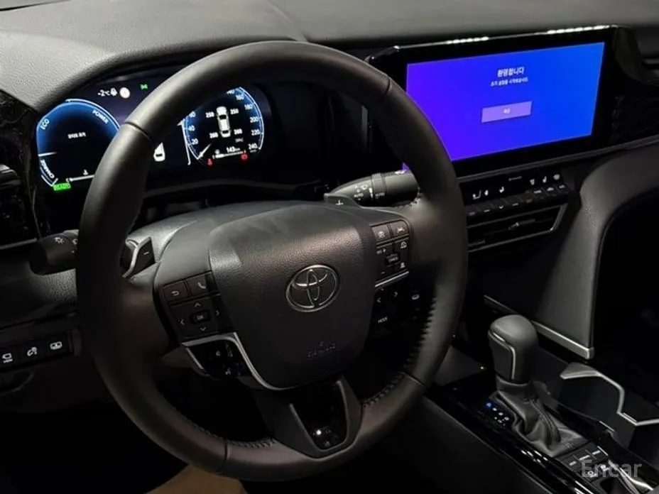 Toyota Camry 2024 2.5 XLE Premium Hybrid