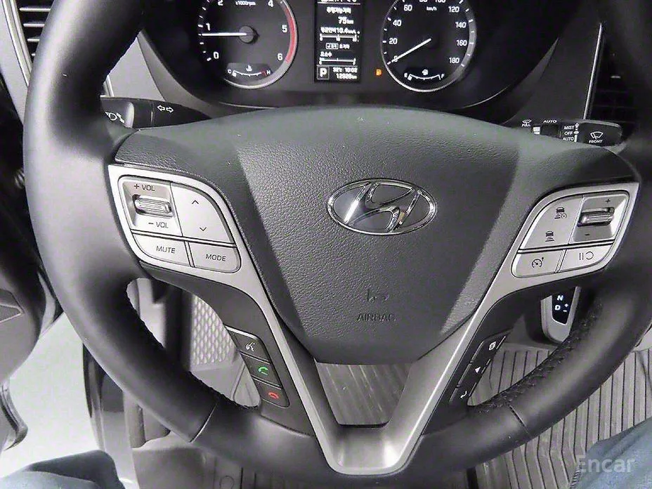 Hyundai Solati 2015 15-seater