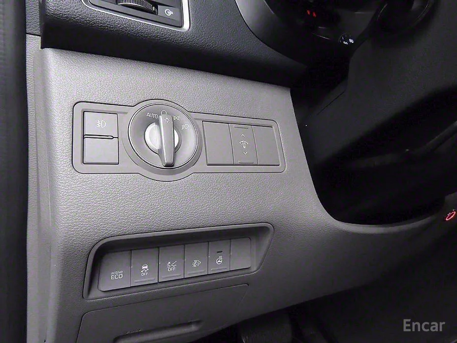 Hyundai Solati 2015 15-seater