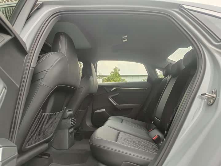 Audi A3 2025 2025款 A3L Limousine 35TFSI 飞驰尊享型