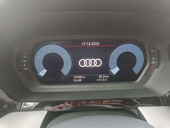 Audi A3 2025 2025款 A3L Limousine 35TFSI 飞驰尊享型