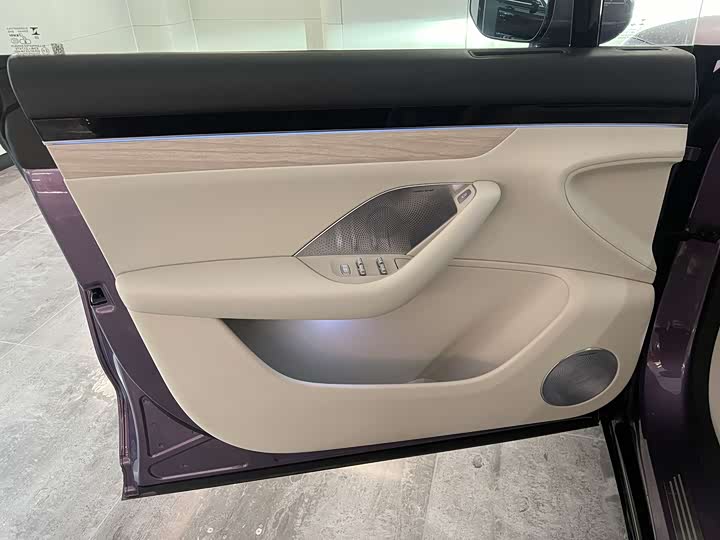 Luxeed R7 2025 2025款 增程 251km Max