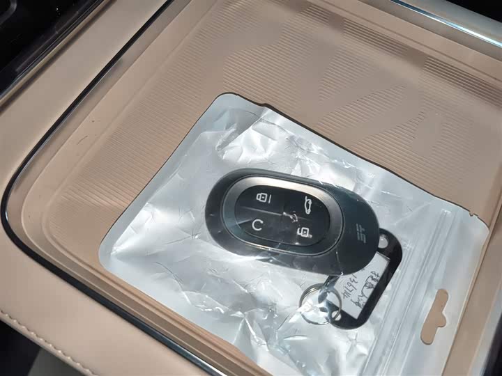 Jetour Shanhai L9 2025 2025款 1.5TD 2DHT 旗舰版 6座