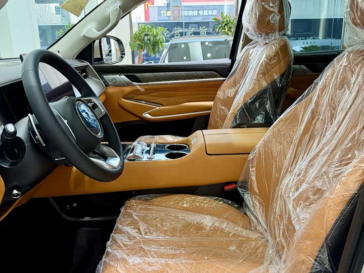 2026 Tank 500 Hybrid