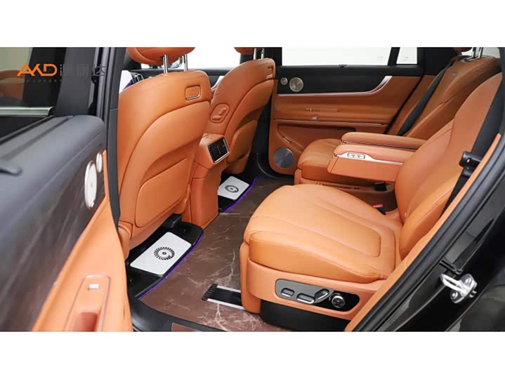 Aito M9 2025 2025款 增程 Ultra版 52kWh 6座版