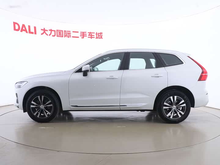 Volvo XC60 2025 2025款 B5 四驱智逸豪华版