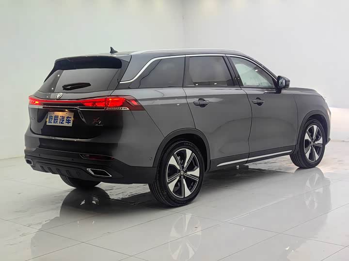Changan X7 Plus 2024 2024款 1.5T 自动尊耀型 7座