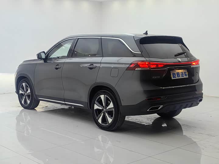 Changan X7 Plus 2024 2024款 1.5T 自动尊耀型 7座