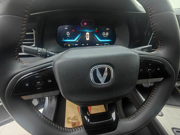 Changan X7 Plus 2024 2024款 1.5T 自动尊耀型 7座