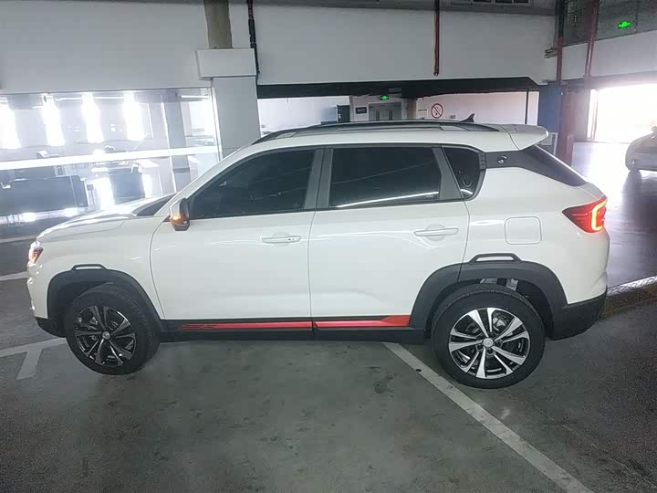 Changan CS35 Plus 2022 2022款 1.6L 手动豪华版