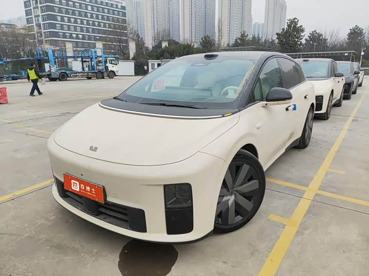 LiXiang i6 2025 2025款 四驱标准版