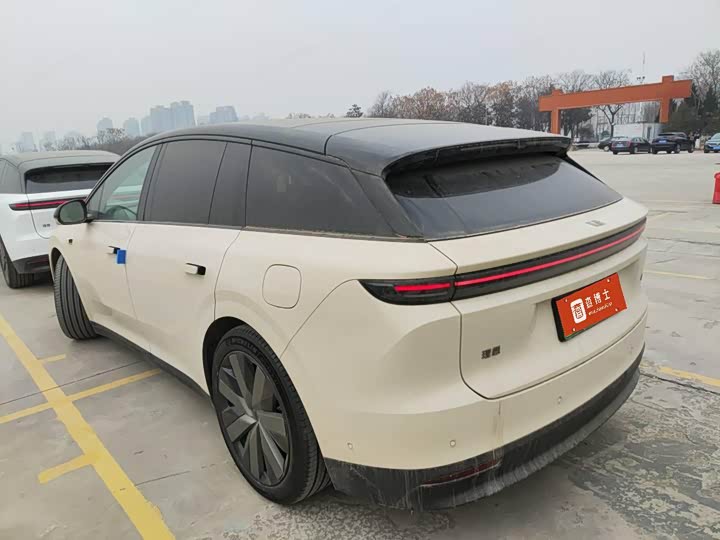 LiXiang i6 2025 2025款 四驱标准版