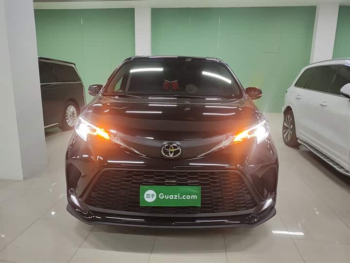 Toyota Granvia 2024 2024款 2.5L混动 舒适版