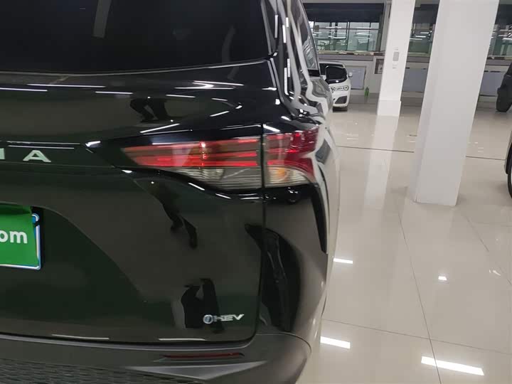 Toyota Granvia 2024 2024款 2.5L混动 舒适版