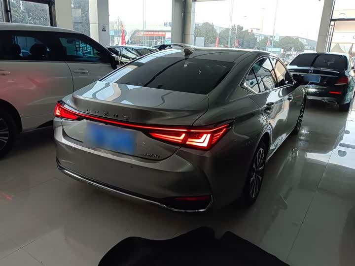 Lexus ES 2025 2025款 200 臻享版