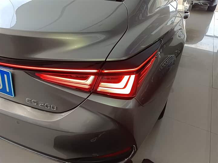 Lexus ES 2025 2025款 200 臻享版
