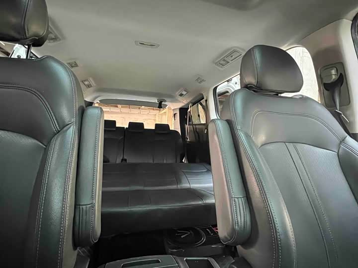 Maxus G10 2021 2021款 2.0T 手动精英版 柴油 7座