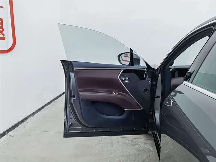 Avatr 11 2023 2023款 鸿蒙 90度 后驱版