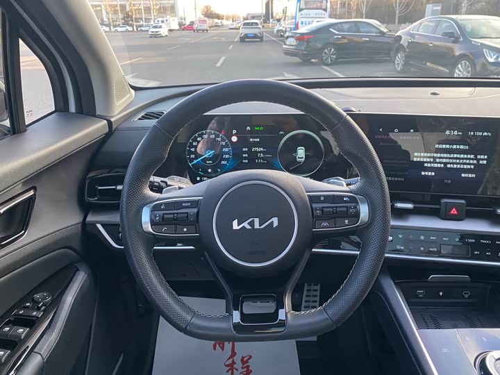 Kia Sportage 2023 2023款 2.0T 两驱尊贵版