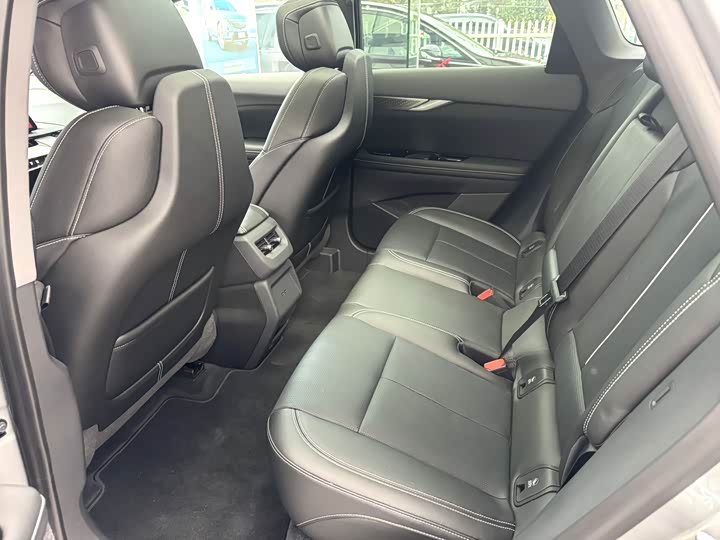 Cadillac Optiq 2024 2024款 标准续航版