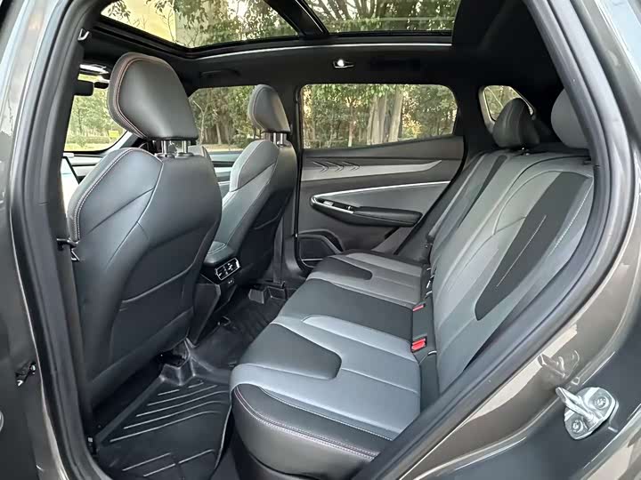 Geely Atlas 2023 2023款 博越COOL 1.5TD 智联+