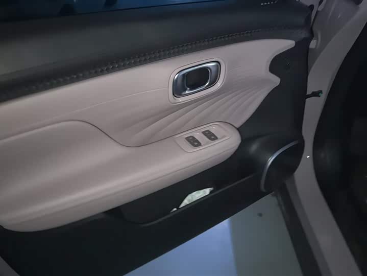 GAC Aion UT 2025 2025款 330星辉版