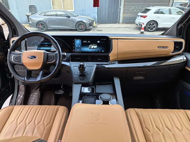 Ford Tourneo 2024 2024款 2.0T 自动致尊Plus版