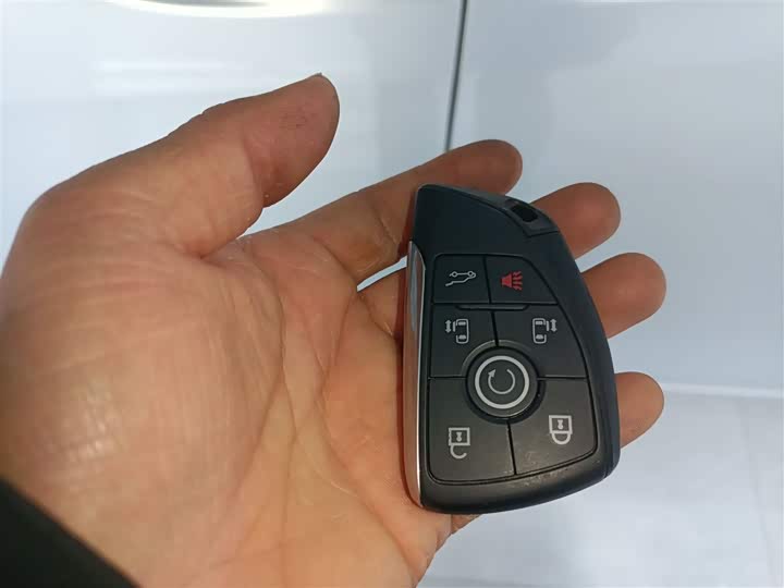 Buick GL8 Hybrid 2025 2025款 陆尚 尊享版 7座